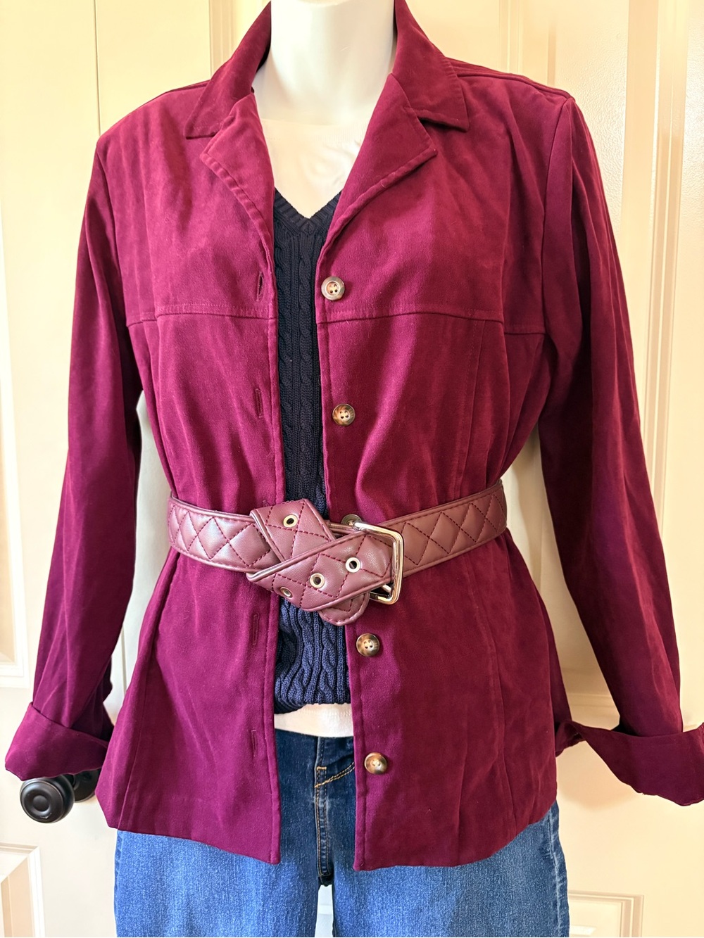 Sag Harbor Women's Burgundy Suede Button Jacket, not a true 12 it’s a size s/m